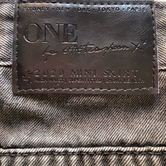 ONE X ONETEASPOON 2020 Mini Skirt - Picture 3 of 6